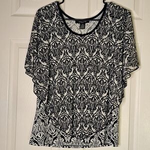 Women's Petits Adele & May Black Pattern Cropped Blouse PM